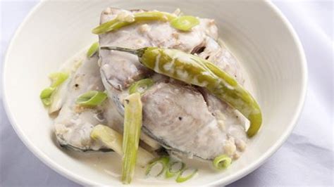 Ginataang Tanigue (Spanish Mackerel in Coconut .